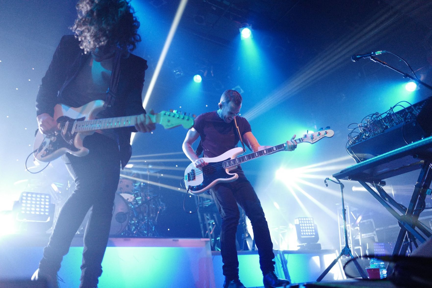M83 - DSVII